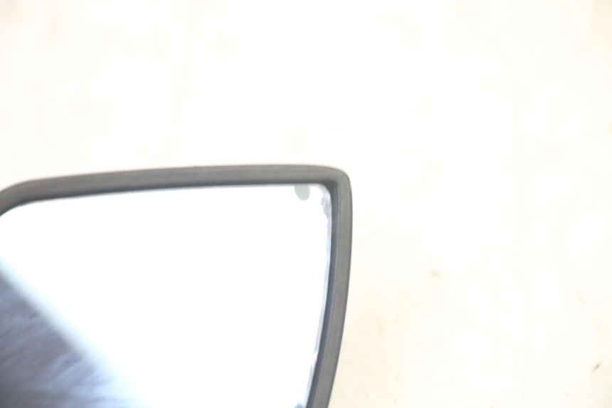 photo de RETROVISORES SUZUKI SV S 650 (2003 - 2009) - Detalles de los puntos de fijación