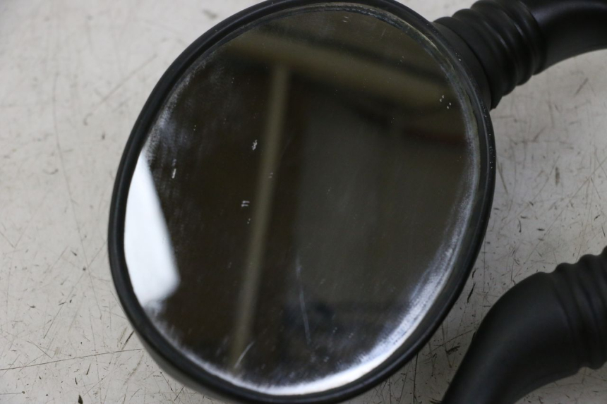 photo de PAR ESPEJOS YAMAHA YP MAJESTY 125 (2007 - 2010) - Otra perspectiva