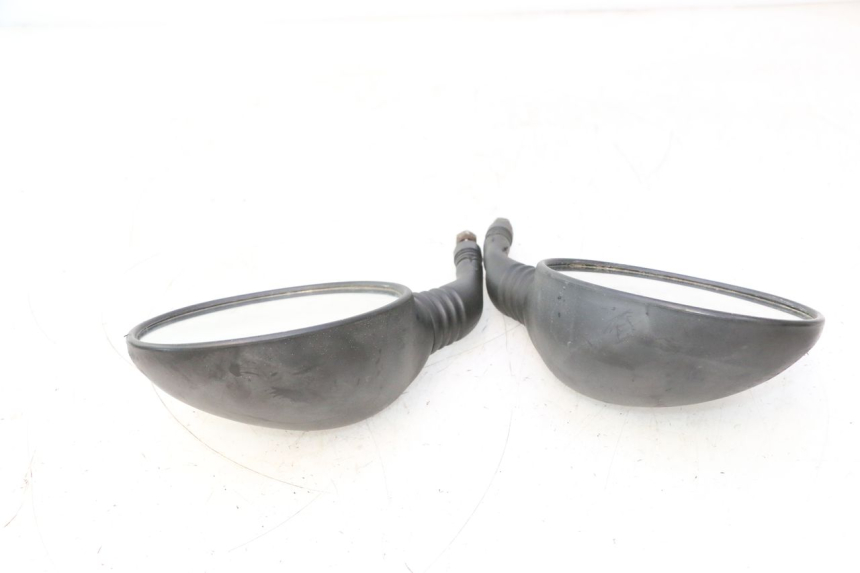 photo de RETROVISORES YAMAHA YP MAJESTY 125 (1998 - 2001) - Primer plano técnico