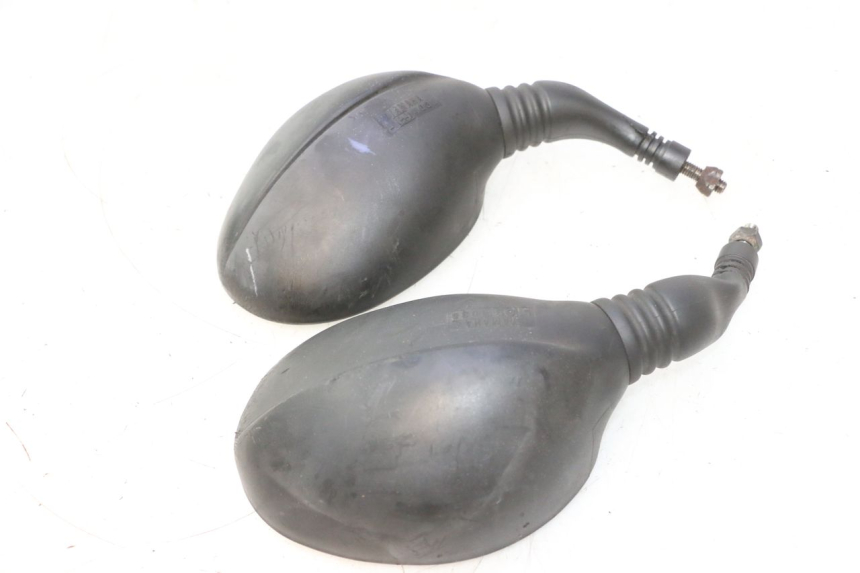 photo de RETROVISORES YAMAHA YP MAJESTY 125 (1998 - 2001) - Estado de la superficie y material