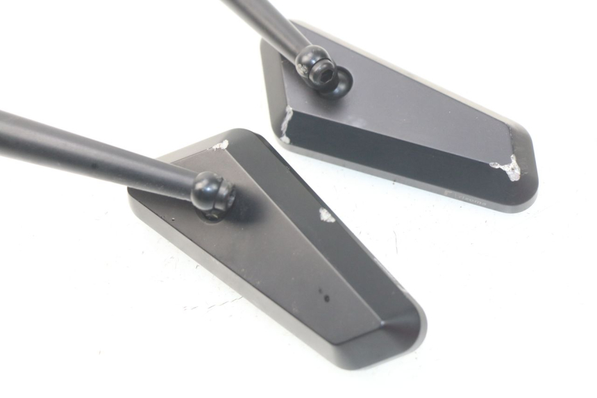 photo de RETROVISORES KAWASAKI Z Z900 900 (2017 - 2019) - Estado de la superficie y material