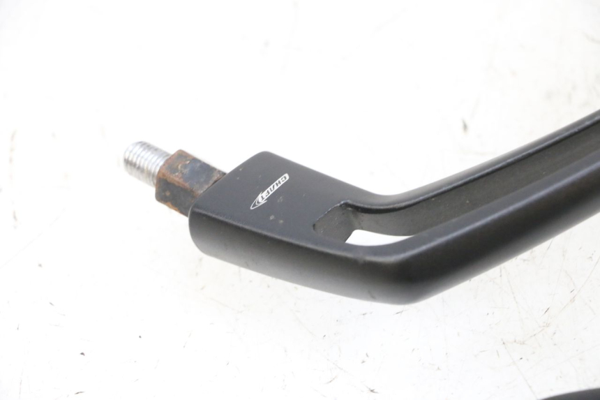 photo de RETROVISORES KAWASAKI ZR 7 750 (1999 - 2004) - Primer plano técnico