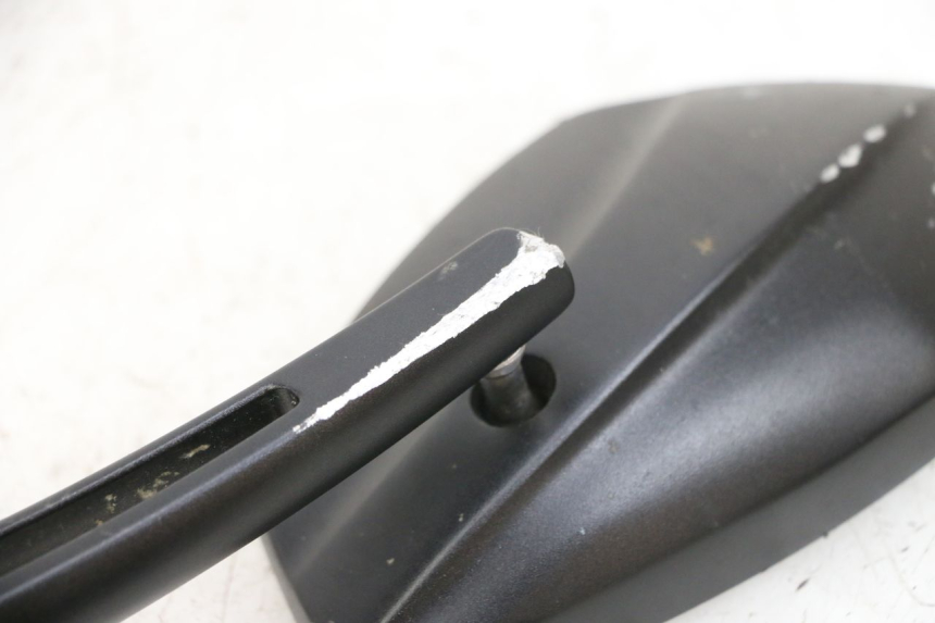 photo de RETROVISORES KAWASAKI ZR 7 750 (1999 - 2004) - Detalles de los puntos de fijación