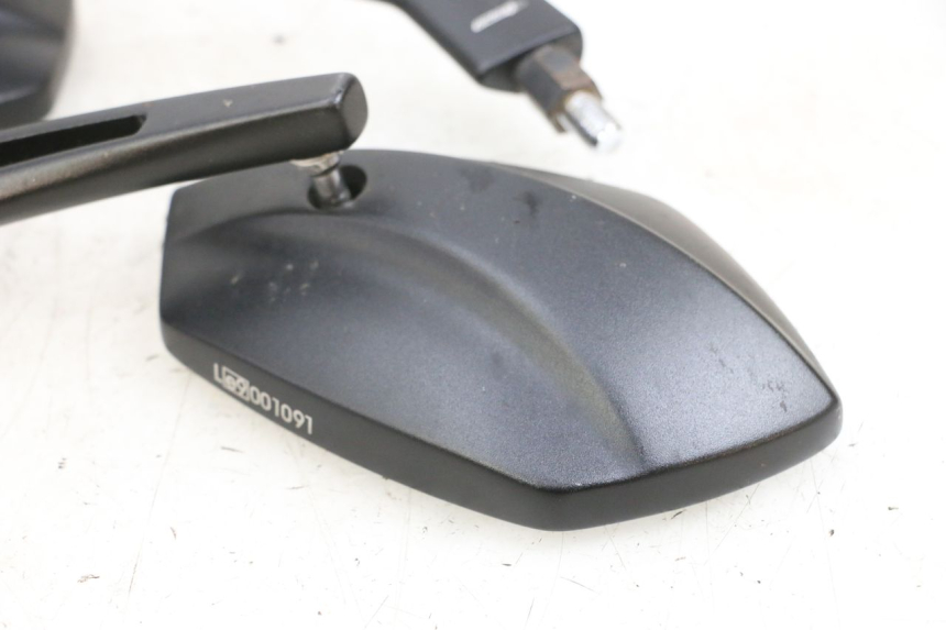 photo de RETROVISORES KAWASAKI ZR 7 750 (1999 - 2004) - Recambio usado revisado