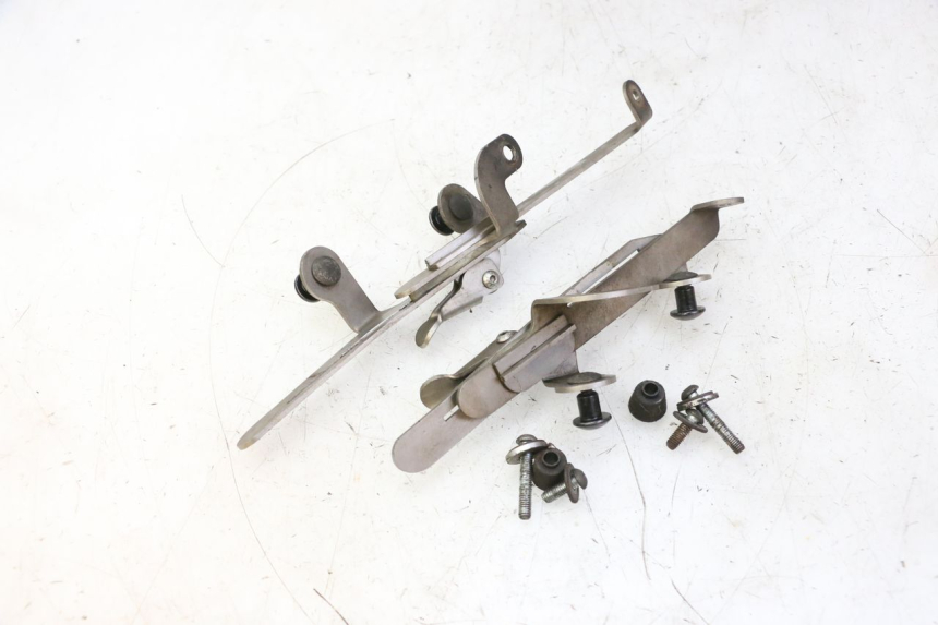 photo de PARABRISAS QUADRO 4 4D 350 (2015 - 2018) - Estado de la superficie y material