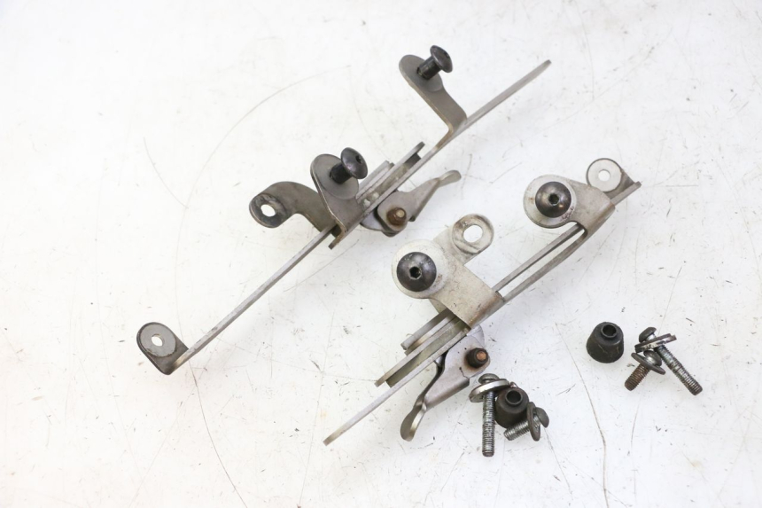 photo de PARABRISAS QUADRO 4 4D 350 (2015 - 2018) - Recambio usado revisado