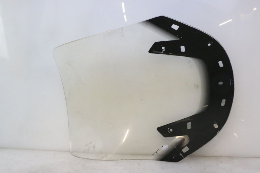 photo de PARABRISAS SUZUKI BURGMAN EXECUTIVE ABS 650 (2006 - 2012) - Características distintivas