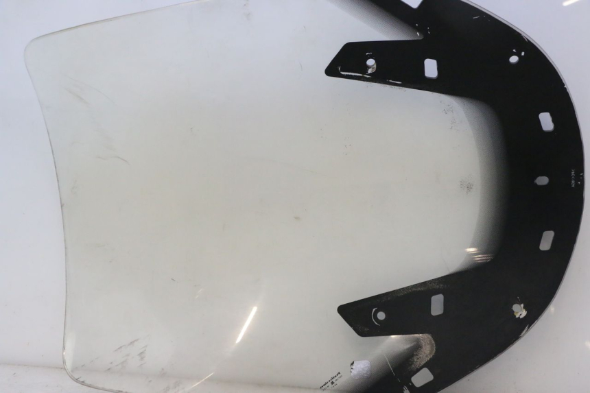 photo de PARABRISAS SUZUKI BURGMAN EXECUTIVE ABS 650 (2006 - 2012) - Recambio usado revisado