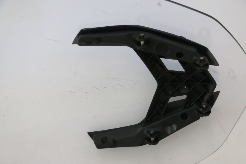 photo de PARABRISAS BMW C SPORT 650 (2015 - 2021) - Detalles de los puntos de fijación