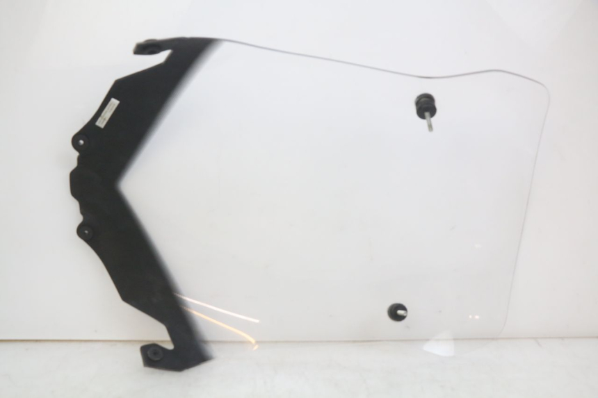 photo de PARABRISAS PEUGEOT CITYSTAR AIR 125 (2014 - 2017) - Detalles de los puntos de fijación