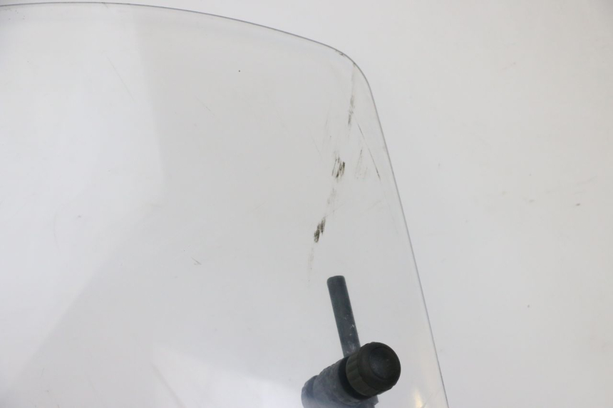 photo de PARABRISAS PEUGEOT E-VIVACITY 1 (2012 - 2018) - Zoom sobre los componentes