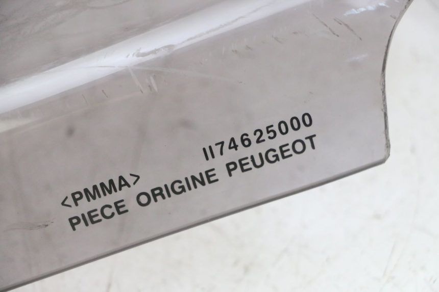 photo de PARABRISAS PEUGEOT ELYSTAR 125 (2002 - 2007) - Otra vista del artículo