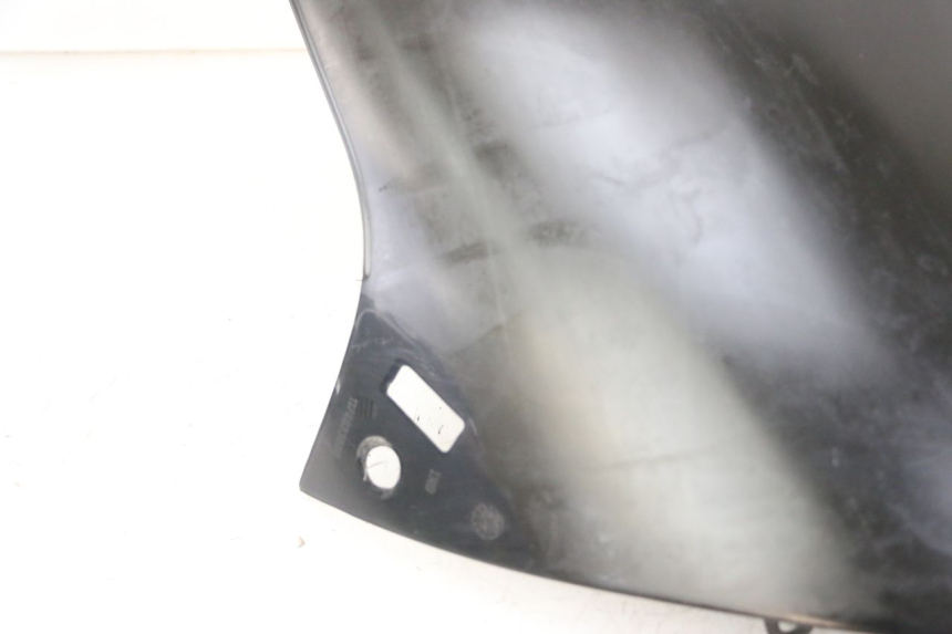 photo de PARABRISAS PEUGEOT ELYSTAR 50 (2002 - 2014) - Enfoque en la estructura