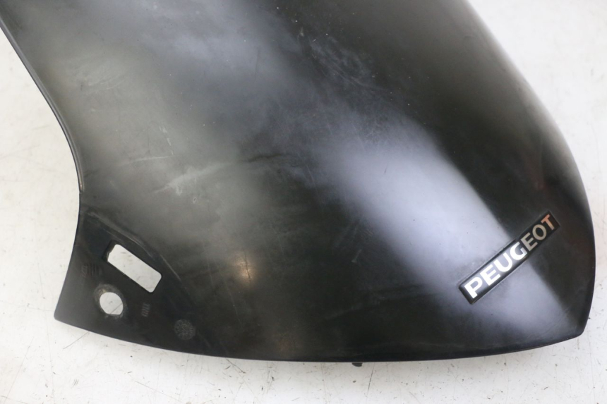 photo de PARABRISAS PEUGEOT ELYSTAR 50 (2002 - 2014) - Primer plano técnico