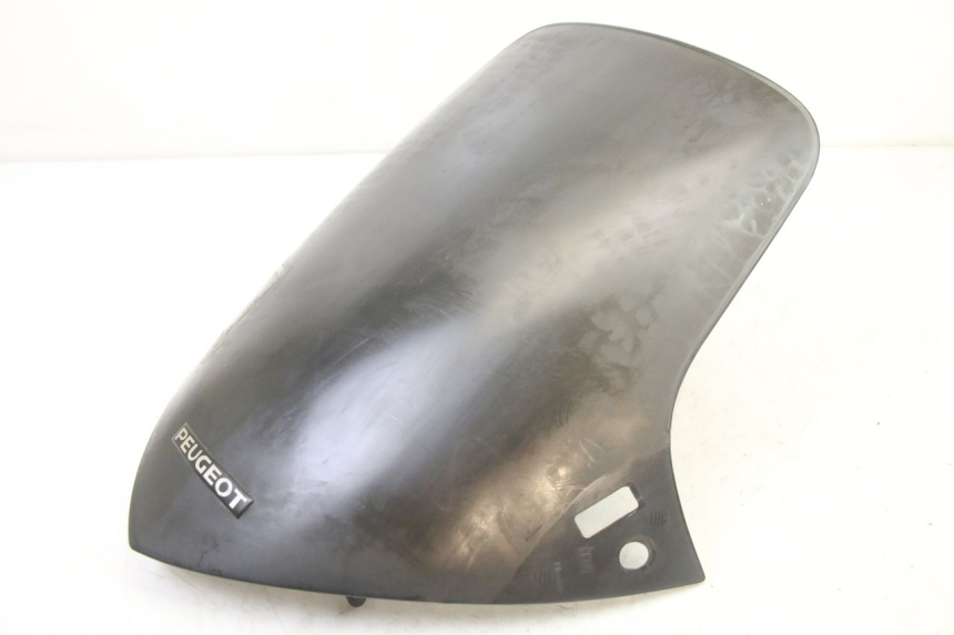 photo de PARABRISAS PEUGEOT ELYSTAR 50 (2002 - 2014) - Detalles de los puntos de fijación