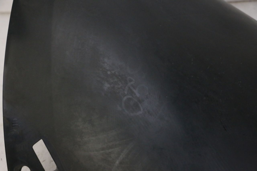 photo de PARABRISAS PEUGEOT ELYSTAR 50 (2002 - 2014) - Enfoque en la estructura