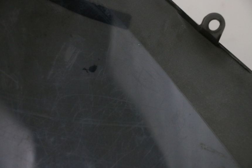 photo de PARABRISAS PEUGEOT ELYSTAR 50 (2002 - 2014) - Primer plano técnico