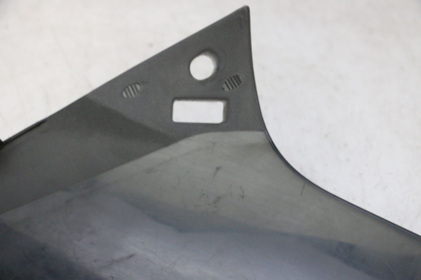 photo de PARABRISAS PEUGEOT ELYSTAR 50 (2002 - 2014) - Primer plano técnico