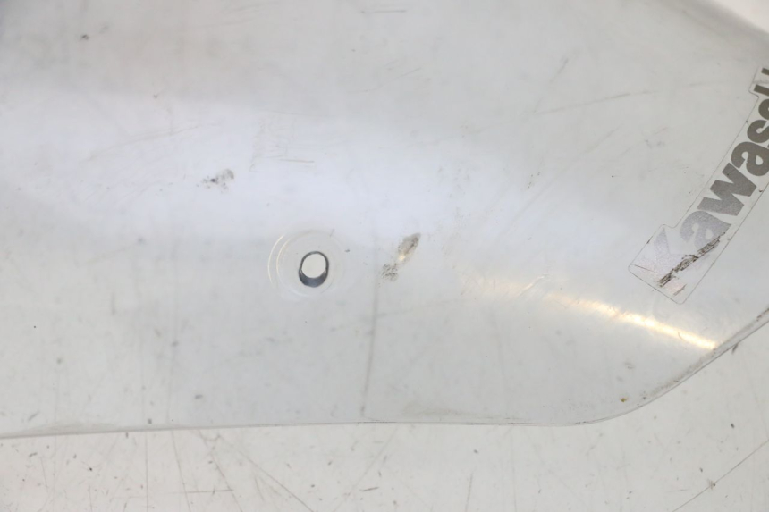 photo de PARABRISAS KAWASAKI ER-6 ER6 F ABS 650 (2012 - 2016) - Características distintivas