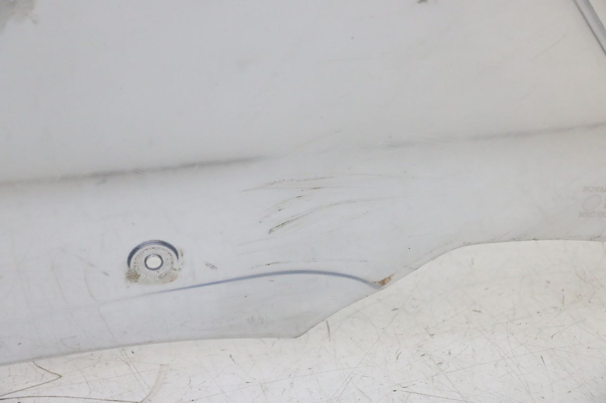 photo de PARABRISAS KAWASAKI ER-6 ER6 F ABS 650 (2012 - 2016) - Enfoque en la estructura