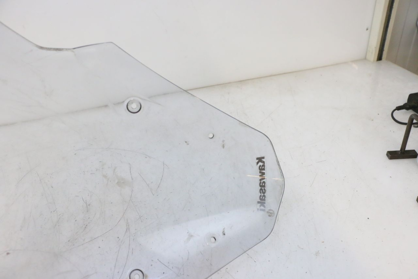 photo de PARABRISAS KAWASAKI ER-6 ER6 F ABS 650 (2012 - 2016) - Detalles de los puntos de fijación