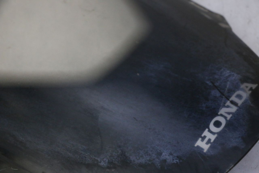 photo de PARABRISAS HONDA FES S-WING SWING ABS 125 (2007 - 2015) - Detalles de los puntos de fijación