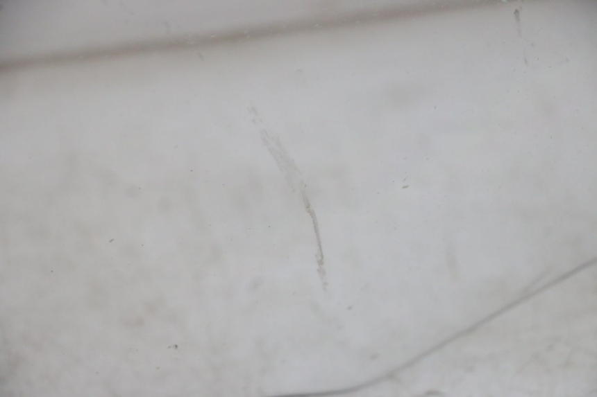 photo de PARABRISAS YAMAHA FJR ABS 1300 (2006 - 2012) - Zoom sobre los componentes