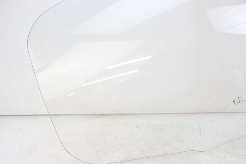 photo de PARABRISAS YAMAHA FJR ABS 1300 (2006 - 2012) - Enfoque en la estructura