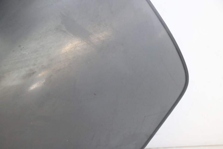 photo de PARABRISAS HONDA FORZA ABS 300 (2013 - 2017) - Zoom sobre los componentes