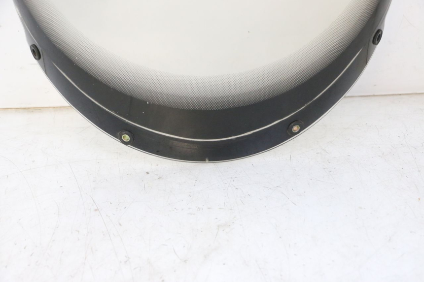 photo de PARABRISAS KYMCO GRAND DINK 125 (2002 - 2007) - Primer plano de alta resolución