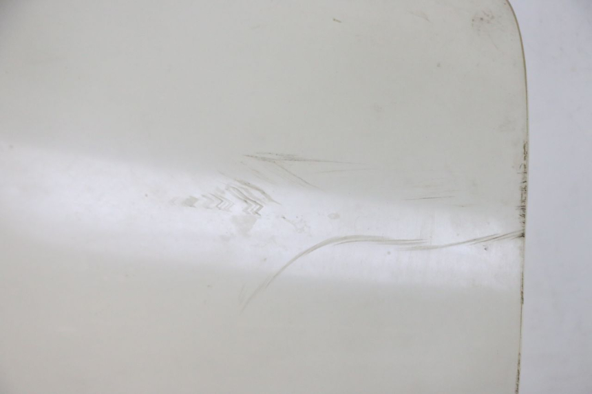 photo de PARABRISAS KYMCO GRAND DINK 125 (2002 - 2007) - Otra perspectiva