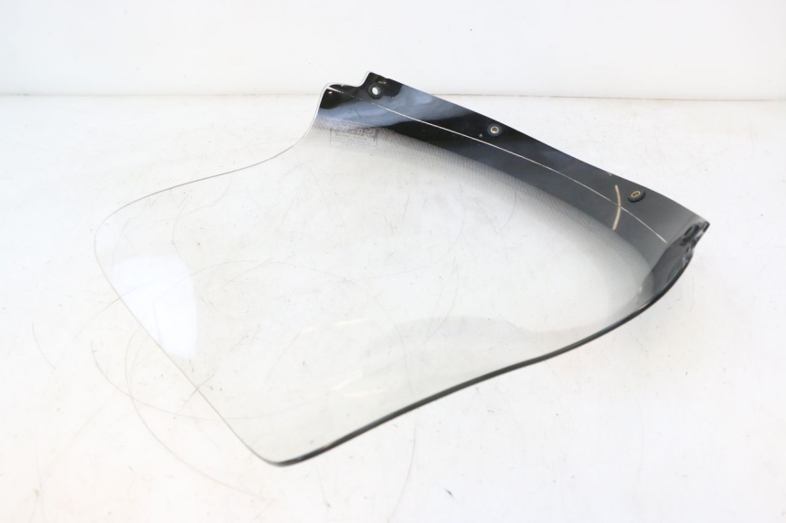 photo de PARABRISAS KYMCO GRAND DINK 125 (2008 - 2014) - Detalle de la pieza