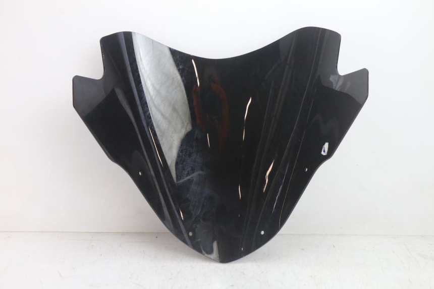 photo de PARABRISAS SYM GTS EVO 125 (2009 - 2013) - Primer plano técnico