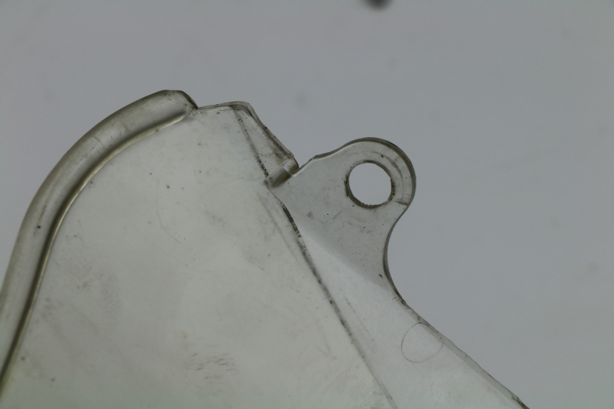 photo de PARABRISAS HONDA CBR F 600 (1996 - 1998) - Detalles de los puntos de fijación