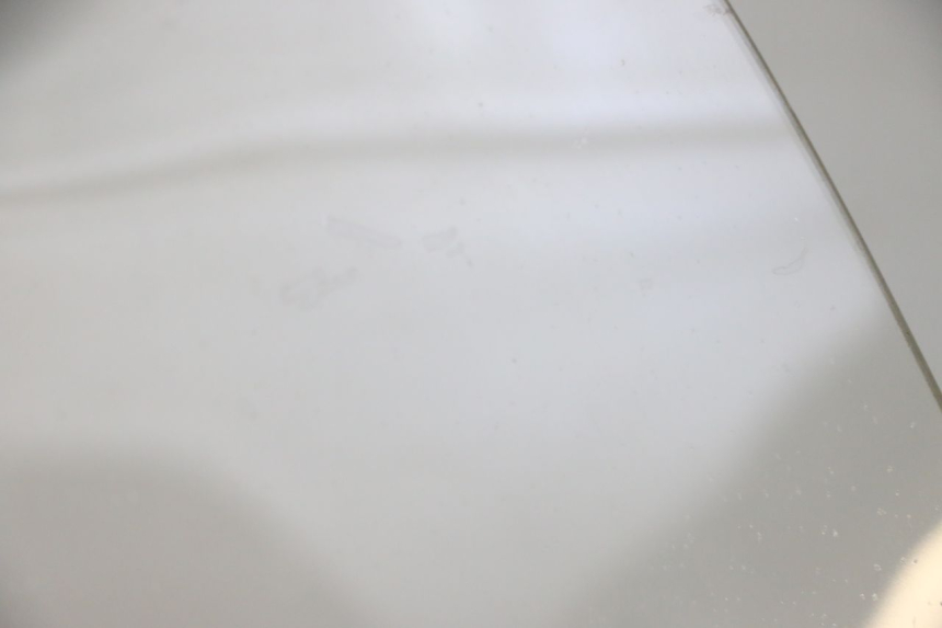 photo de PARABRISAS HONDA FORZA 125 (2021 - 2025) - Primer plano técnico