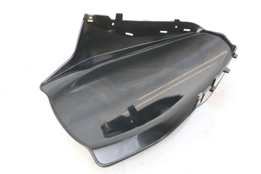 photo de PARABRISAS SYM JET 14 4T 50 (2018 - 2022) - Detalles de los puntos de fijación