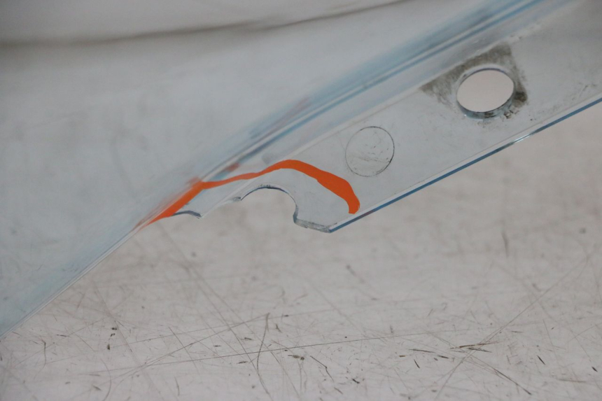 photo de PARABRISAS PIAGGIO MP3 125 (2006 - 2014) - Foto de producto adicional