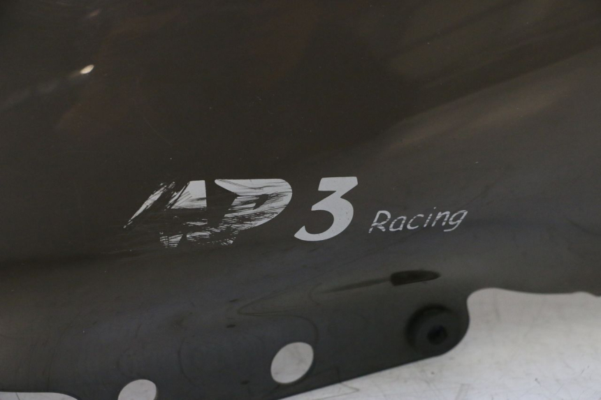photo de PARABRISAS PIAGGIO MP3 RL 250 (2006 - 2010) - Primer plano de alta resolución