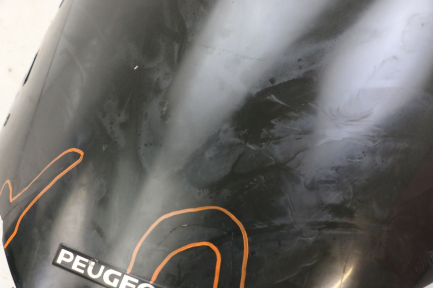 photo de PARABRISAS PEUGEOT ELYSTAR 50 (2002 - 2014) - Zoom estado de uso