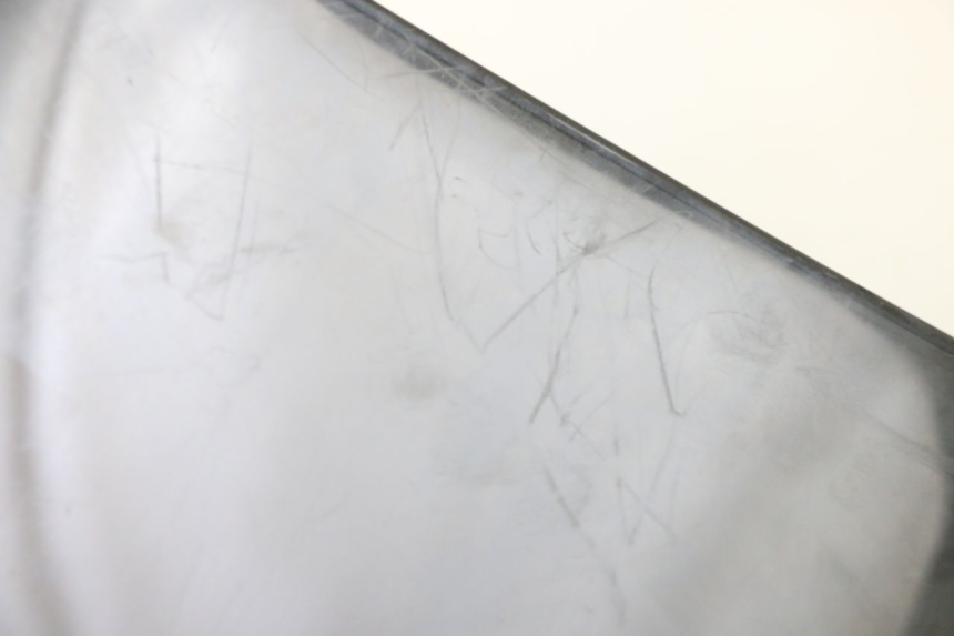 photo de PARABRISAS PEUGEOT ELYSTAR 50 (2002 - 2014) - Primer plano técnico