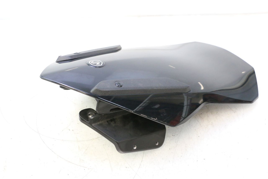 photo de PARABRISAS JM MOTORS R-MAX TECH 50 (2024 - 2026) - Primer plano de alta resolución