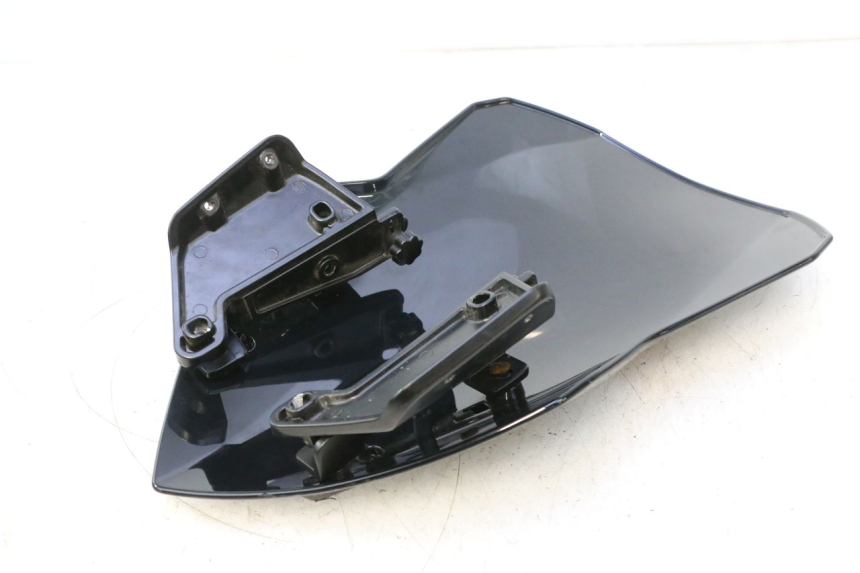photo de PARABRISAS JM MOTORS R-MAX TECH 50 (2024 - 2026) - Primer plano técnico