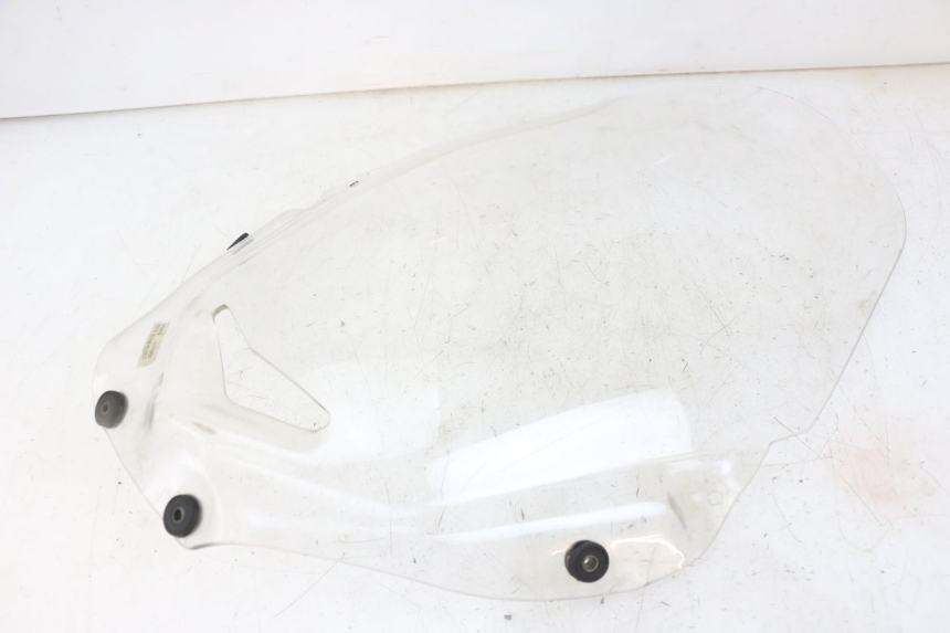 photo de PARABRISAS PEUGEOT SATELIS COMPRESSOR K15 125 (2006 - 2009) - Primer plano técnico