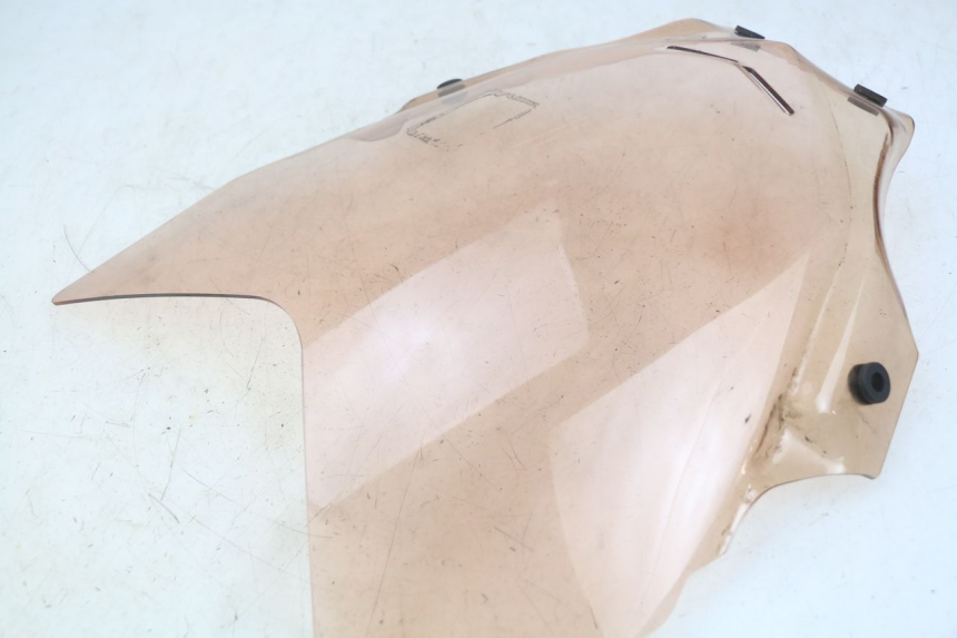 photo de PARABRISAS PEUGEOT SATELIS 125 (2010 - 2012) - Detalle de la pieza