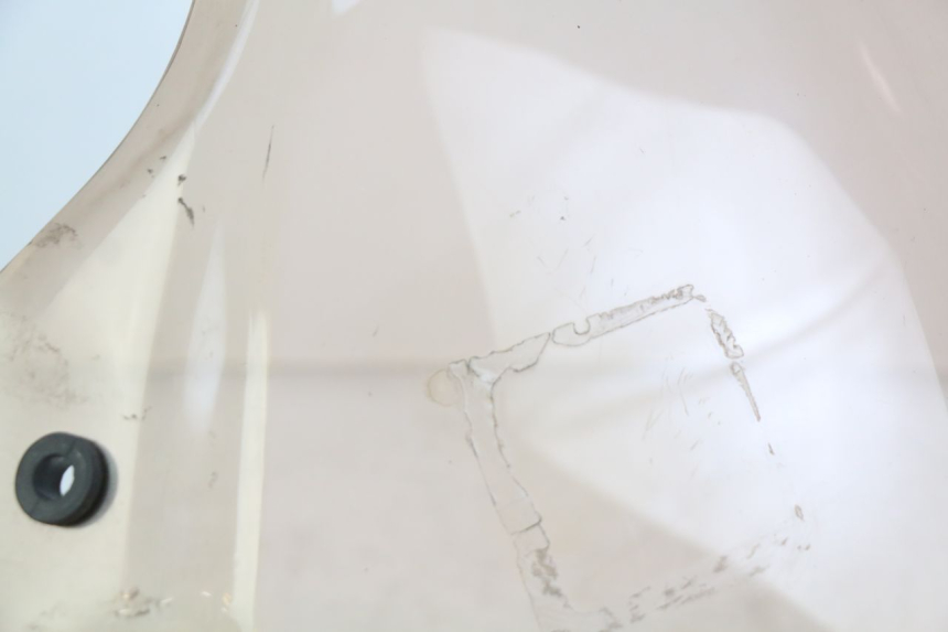 photo de PARABRISAS PEUGEOT SATELIS 125 (2010 - 2012) - Zoom estado de uso