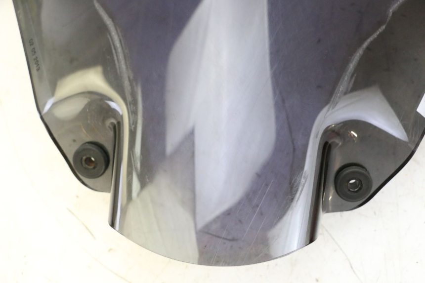 photo de PARABRISAS PEUGEOT SATELIS 125 (2013 - 2018) - Detalle de la pieza