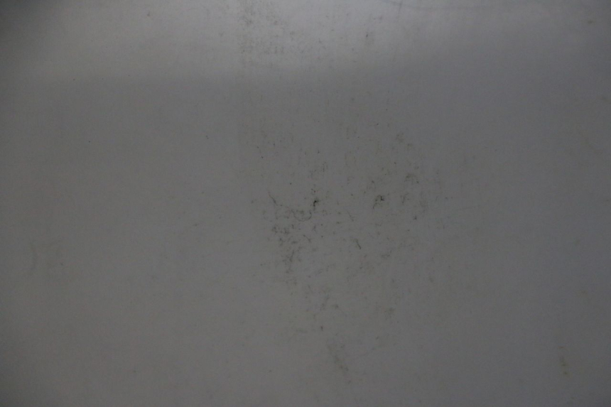 photo de PARABRISAS PEUGEOT SATELIS 125 (2006 - 2009) - Primer plano de alta resolución