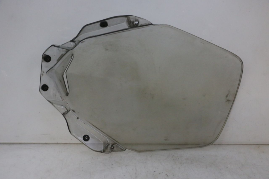 photo de PARABRISAS PEUGEOT SATELIS 125 (2006 - 2009) - Primer plano técnico