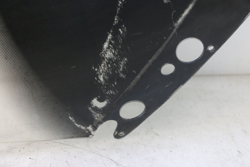 photo de PARABRISAS RAZZO STEED 125 (2012 - 2018) - Primer plano técnico