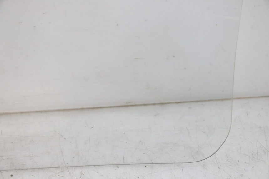 photo de PARABRISAS SUZUKI BURGMAN 125 (2018 - 2021) - Otra vista del artículo